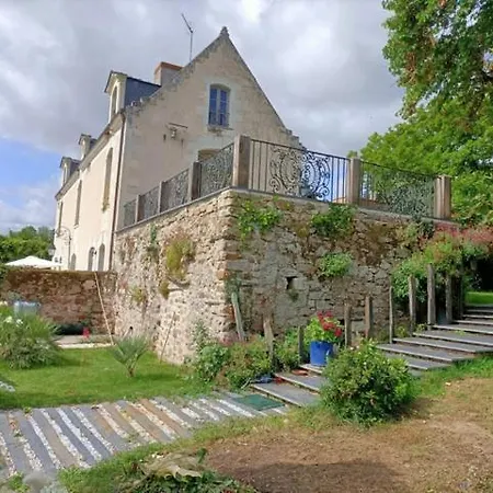 Manoir De L'herbier Alojamento de Acomodação e Pequeno-almoço